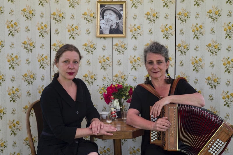 Scène de Plus je vieillis, plus je m’étonne : photographie 4 sur 11